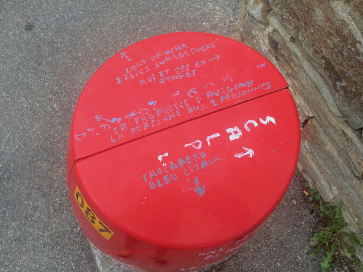 Graffitied bollard in Douarnenez